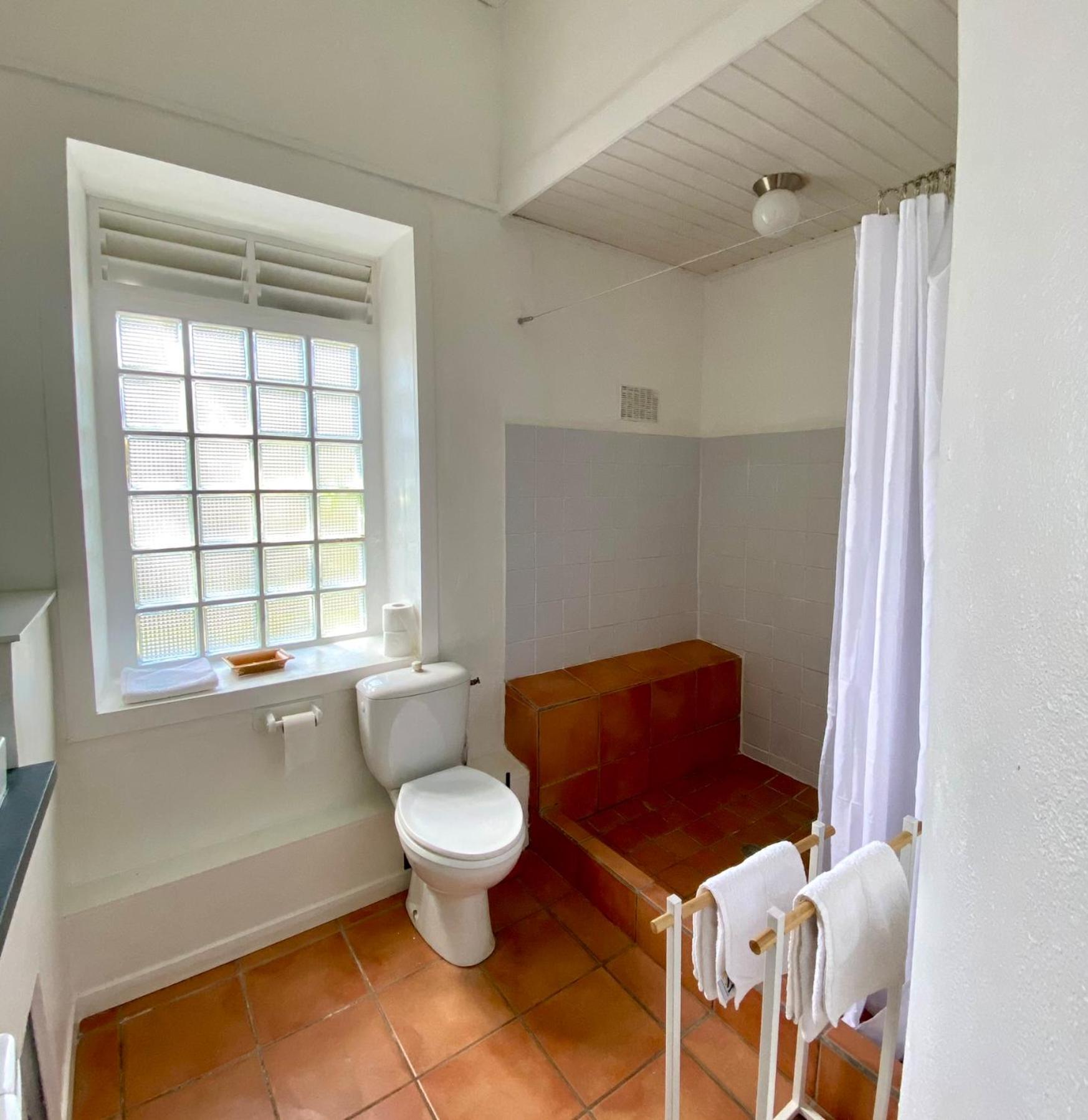 La Galerie - La Kaz Bourbon Apartment Saint Pierre Bagian luar foto